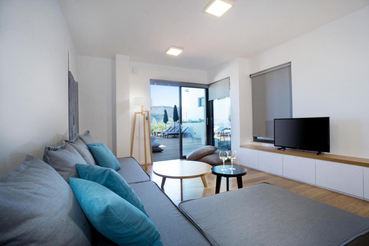 Seametry Apartments Souda Esterno foto